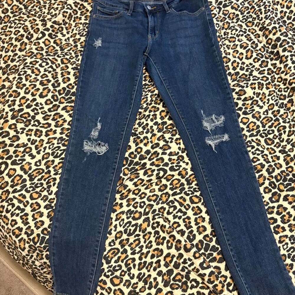 711 skinny jeans in size 29